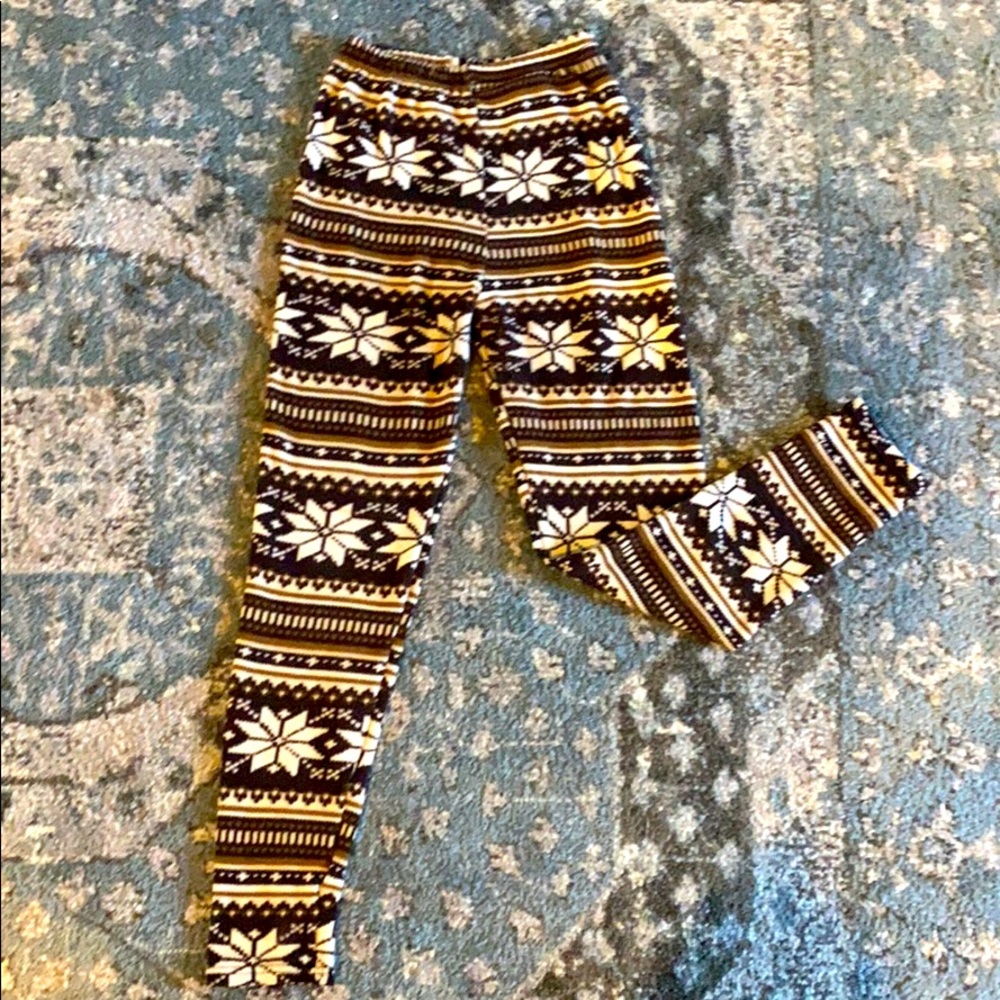 Christmas snowflake pattern leggings ❄️